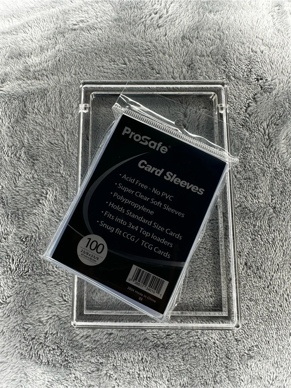 Acrylic slab case and Clear Card Sleeves - 100 Pack